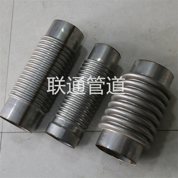 蒸汽管道补偿器