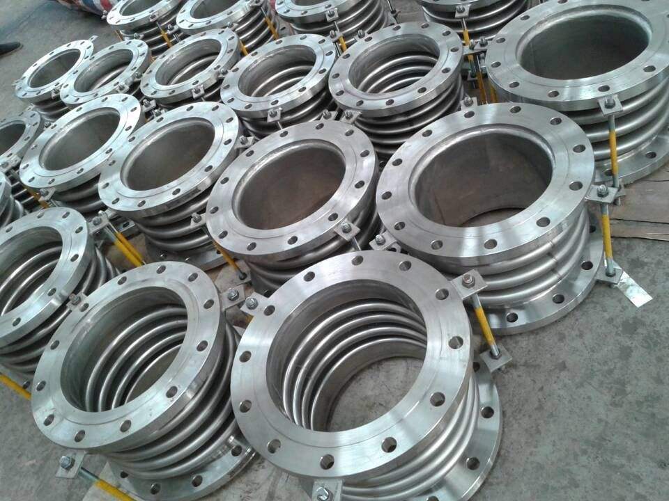 管道波纹补偿器螺栓